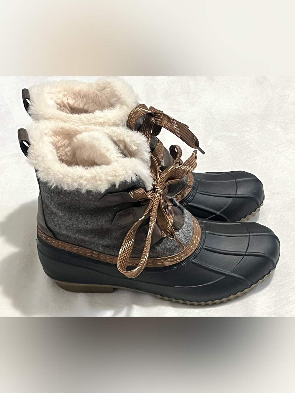 Maurices Women's Black Gray Brown Winter Ankle Winnie Duck Boots with Faux Fur 8